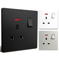 Interrupteurs et prises électriques 13A UK blanc noir gris type G pour l'Irlande, le Nigéria, le Kenya, l'Ouganda, la Zambie, les Émirats arabes unis