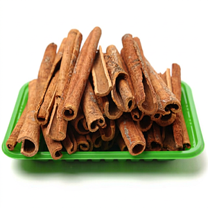 Varillas de Pimienta de la India, Nueva Cosecha, Grado Premium, Especias Enteras, Gujarat Fittree International para Procesamiento de Alimentos Internacional - Product Image 1