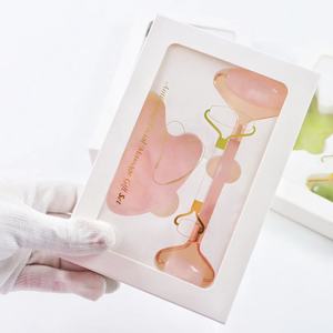 Rouleau <span class=keywords><strong>de</strong></span> <span class=keywords><strong>jade</strong></span> naturel Gua Sha, <span class=keywords><strong>pierre</strong></span> anti-âge pour le visage, massage, ensemble <span class=keywords><strong>de</strong></span> rouleaux <span class=keywords><strong>de</strong></span> <span class=keywords><strong>jade</strong></span> en quartz rose - Product Image 1
