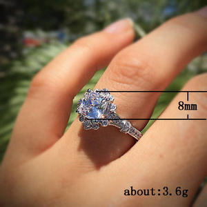 Anello Vintage F198 con Diamante Taglio Cushion, Gioiello da Donna con Diamante Naturale per Fidanzamento - Product Image 5