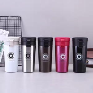 Tasses isothermes à double paroi en acier inoxydable 304 de 500 ml, tasse à café portable avec couvercle rabattable - Product Image 1