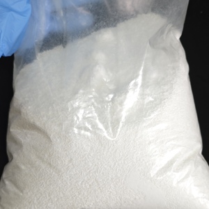 โซเดียมลอริลซัลเฟต (SLS) เกรดอุตสาหกรรม วัตถุดิบสำหรับเครื่องสำอางและผงซักฟอก สารลดแรงตึงผิวแบบไม่มีประจุ ความบริสุทธิ์สูง 92% ชนิดผง - Product Image 1