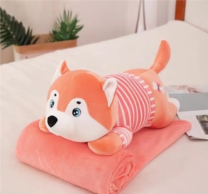 Meilleure vente couette d'été climatisation couverture en peluche jouet rose Husky peluche canapé décoration coussin