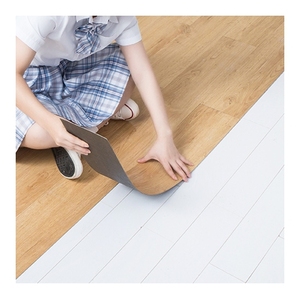 Revêtement de sol en vinyle de luxe moderne, à coller, en <span class=keywords><strong>plastique</strong></span>, LVT, imperméable, imitation bois, LVP, pour intérieur - Product Image 1