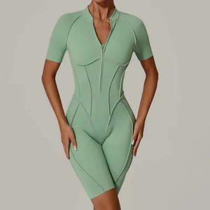 Body de Manga Corta a la Moda para Mujer, Diseño con Media Cremallera y Espalda Descubierta, Prenda Deportiva de Yoga Todo en Uno - Product Image 1