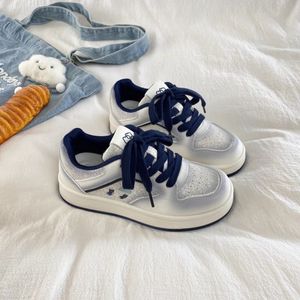 Chaussures décontractées - Nouveau produit phare pour enfants et étudiants, au design unique et à semelle épaisse, pour baskets. - Product Image 1