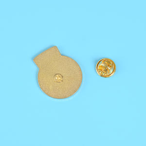 Explosions européennes et américaines personnalisées dessin animé créatif boule <span class=keywords><strong>de</strong></span> cristal château <span class=keywords><strong>broche</strong></span> <span class=keywords><strong>broche</strong></span> tout match vêtements mignon <span class=keywords><strong>broche</strong></span> - Product Image 4