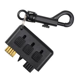 Brosse en acier en plastique pour nettoyeur de club de golf trois en un avec conception à trois trous pour le nettoyage de la tête de queue et des rainures - Product Image 5