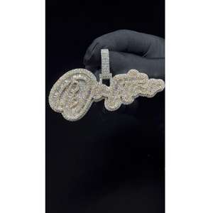 Colgante de Letra con Diamantes de Alta Calidad para Hombre y Mujer, Joyería Personalizada con Iniciales, Accesorio Elegante para Uso Diario - Product Image 1