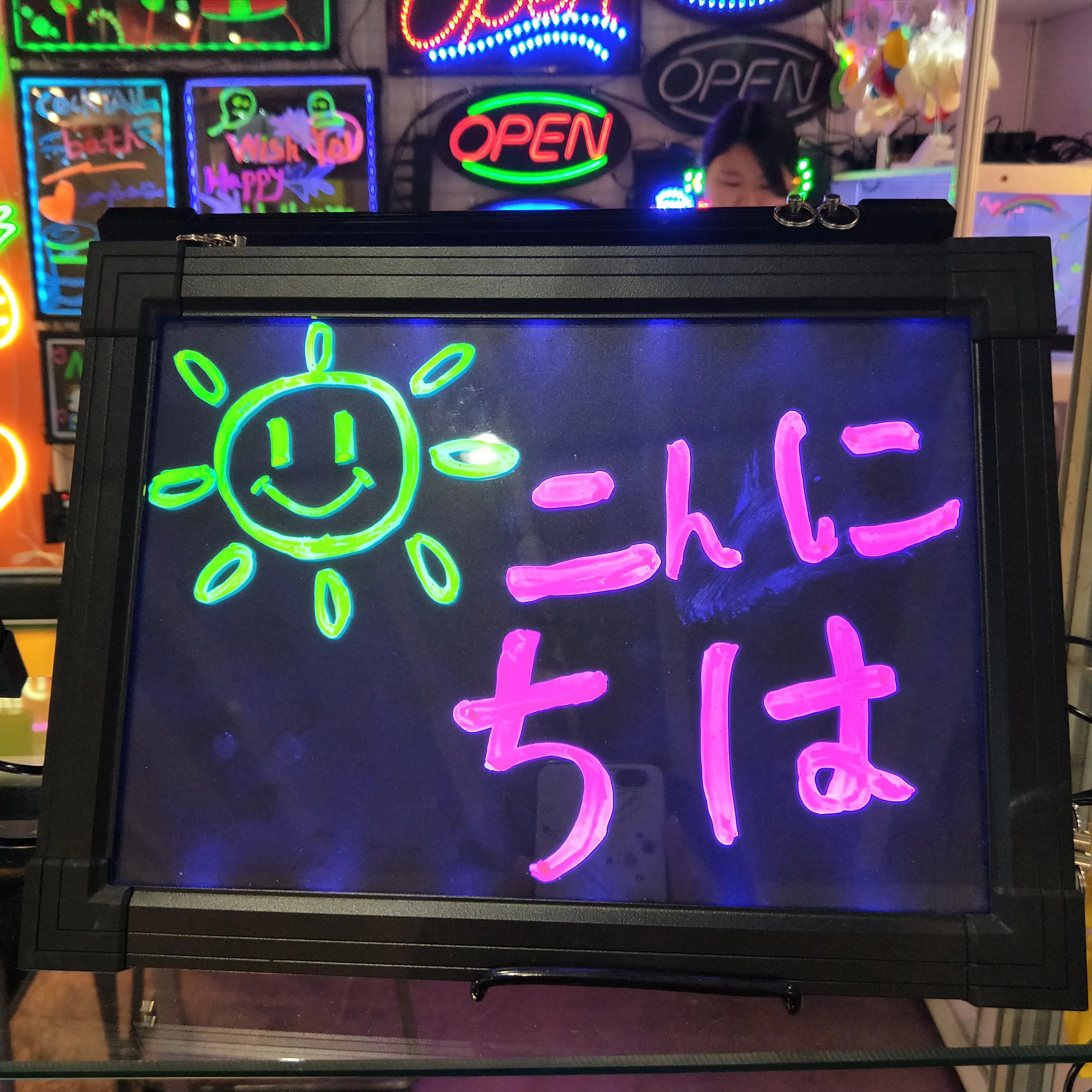 2023 Nieuwe Product Verlichte Uitwisbare Neon Led Bericht Schrijfbord Bundel Met Fluorescerende Pennen