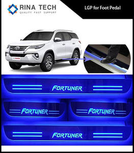 Panneau de rétroéclairage direct Rina Tech Small, taille et épaisseur réglables et personnalisables pour rétroéclairage de pédale de voiture - Product Image 4