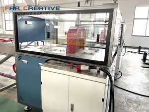 WPC แผงรั้วเครื่องทำ PE ไวนิลไม้พลาสติกคอมโพสิตรีด Decking สายการผลิต