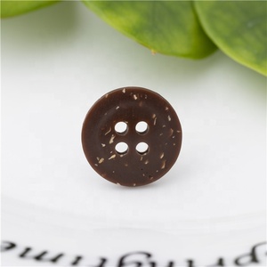 Custom קוקוס מעטפת כפתור 4 חור כפתורים מהודרים לנשים חליפות - Product Image 5