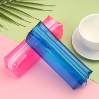 Étui transparent en plastique PVC transparent personnalisé pochette de rangement en gelée mignon sac à crayons multifonctionnel à fermeture éclair