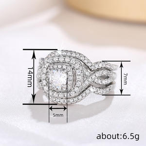 Anello di fidanzamento da donna Q024 in oro bianco con diamante taglio brillante rotondo, colore D naturale, design a halo - Product Image 4