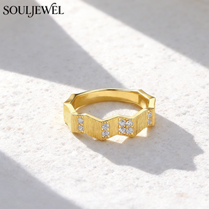 Bague en moissanite géométrique ondulée Souljewel, plaquée or 18 carats, argent S925, forme irrégulière, couleur D, VVS, cadeau de fiançailles ou de mariage pour <span class=keywords><strong>femme</strong></span> - Product Image 1