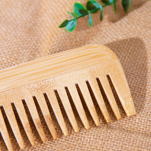 Lot de 5 peignes <span class=keywords><strong>à</strong></span> <span class=keywords><strong>cheveux</strong></span> <span class=keywords><strong>en</strong></span> bambou naturel <span class=keywords><strong>brosse</strong></span> <span class=keywords><strong>à</strong></span> <span class=keywords><strong>cheveux</strong></span> démêlante peigne <span class=keywords><strong>à</strong></span> queue <span class=keywords><strong>en</strong></span> <span class=keywords><strong>bois</strong></span> antistatique - Product Image 3