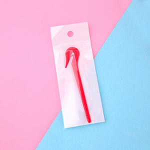 Outil <span class=keywords><strong>de</strong></span> <span class=keywords><strong>coupe</strong></span> pour élastiques à <span class=keywords><strong>cheveux</strong></span> Pony Pick, sans douleur, pour retirer les élastiques à <span class=keywords><strong>cheveux</strong></span>, <span class=keywords><strong>coupe</strong></span>-élastiques pour <span class=keywords><strong>cheveux</strong></span> - Product Image 3