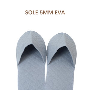 Chinelos de Hotel Personalizados com Logo em Microfibra Cinza, Solado Antiderrapante de 5mm em EVA para Quartos de Hotel 5 Estrelas - Product Image 3