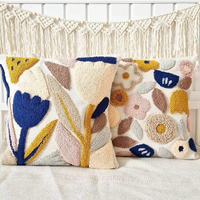 Housse de coussin personnalisée avec motif floral coloré et vibrant, broderie au crochet
