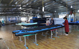 <strong>Giant</strong> <strong>SUP</strong> Paddle <strong>Board</strong> <strong>Inflatable</strong> with Accessories - Product Image 4