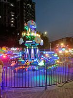 Parc d'attractions en plastique et acier pour aire de jeux, parc de foire, carnaval, fibre de verre, métal