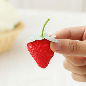 <span class=keywords><strong>Faux</strong></span> fruits en plastique <span class=keywords><strong>fraise</strong></span> pour la décoration accessoires réalistes décor à la maison réaliste fruits artificiels décoratifs pour l'affichage - Product Image 3