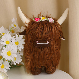 Greenmart 2024 Peluche de Vaca Highland Hecho a Medida, Nuevo Muñeco de Peluche de Vaca Tejida a Crochet Sentada, Regalo Verde con Relleno de PP - Product Image 3