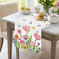 Chemin de table pour mariage avec des fleurs de tulipes violettes, chemins de table avec des fleurs roses pour les fêtes, décoration de table saisonnière pour l'intérieur et l'extérieur