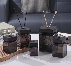 <span class=keywords><strong>Diffuseur</strong></span> <span class=keywords><strong>de</strong></span> <span class=keywords><strong>parfum</strong></span> en roseau <span class=keywords><strong>de</strong></span> luxe en gros et bâtonnets, désodorisant d'air en verre <span class=keywords><strong>de</strong></span> haute qualité pour la maison, l'hôtel, le bureau - Product Image 6