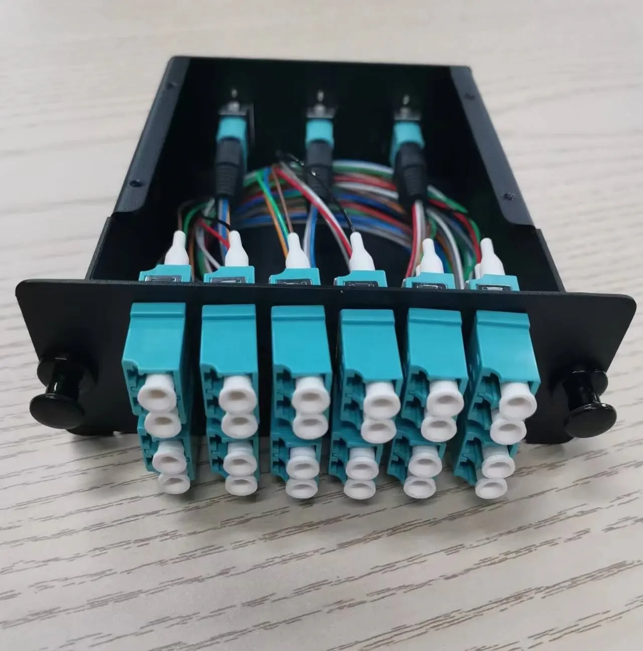 Module de Cassette de panneau de câblage à fibre optique d'usine 3 x MPO à 8 LC double câble FTTH