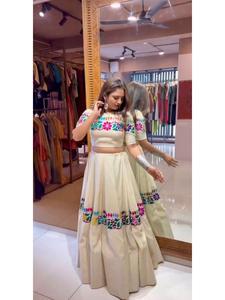 Ensemble de chemisier et lehenga en coton Pur Kora de qualité supérieure, séchage rapide, toutes saisons, style Navratri, vêtements traditionnels pour femmes, festival Garba, mariage - Product Image 5
