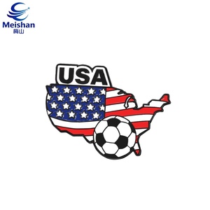 Emblema Iconico dell'Equipe Meishan con <span class=keywords><strong>Aquila</strong></span>, Stemma con Colori Rosso Bianco Blu, Design Dinamico, Distintivo da Collezione, Regalo per Tifosi Sportivi - Product Image 2