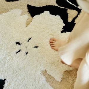 French Cream Style Round Carpet High-End Flocked Bedroom Rug Non-Slip <b>Mat</b> for Living Room Coffee <b>Table</b> <b>Dressing</b> <b>Table</b> - Product Image 5
