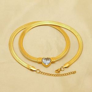 Collier ras du cou transfrontalier, photos de produits professionnelles fiables, protection UV, plaqué or 18 carats - Product Image 2