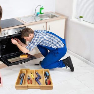 Organisateur de couverts en bois à 4 compartiments, support de rangement de cuisine réglable pour couteaux, cuillères et articles divers - Product Image 4