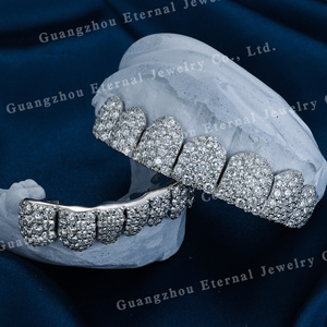 <span class=keywords><strong>Grillz</strong></span> personnalisés pour hommes et femmes, en Moissanite, Diamant de laboratoire, Argent S925, Or massif 10K 18K 14K, motif nid d'abeille, pour dents supérieures et inférieures, 2 4 6 8 10 pièces - Product Image 3