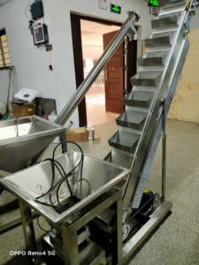 Voedselfabriek Roestvrijstalen Noten Toevoertransportband Zonnebloempitten Emmer Lift Plastic Pinda Ramp Transportband - Product Image 6