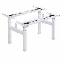 Bureau debout électrique à trois niveaux avec moteur quadruple et structure en fer dissimulée, réglable en hauteur, pour le bureau et la maison