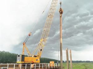 Grúa sobre Orugas de 180t con Sistema de Control Inteligente para Construcción Petroquímica - Product Image 4