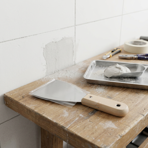 Couteau à mastic en acier inoxydable avec manche en bois, 3 pouces (75 mm) de largeur, spatule multi-usage pour le nettoyage des murs, le décapage de peinture, la construction - Product Image 2