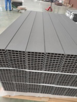 Nouveau design de clôture composite, extrusion de co en bois, clôture à lamelles de jardin