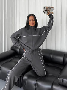 Setelan Streetwear Wanita Kustom, Hoodie Zipper dan Celana Panjang, Dua Potong Pakaian Wanita, Setelan Olahraga Wanita, Setelan Tracksuit - Product Image 1
