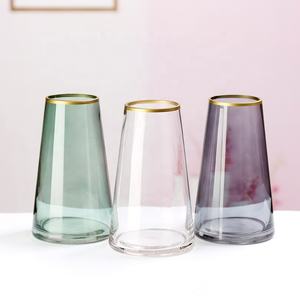 क्लासिक 7 इंच लाइट लक्जरी टेबल सेंटरपीस गिल्ड रिम छोटे शंकु ग्लास वेस - Product Image 1