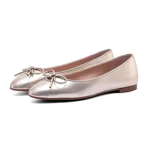 Nouveau design, chaussures de ballet plates confortables pour femmes, chaussures plates <span class=keywords><strong>d</strong></span>écontractées avec logo personnalisé et nœud pour femmes - Product Image 1