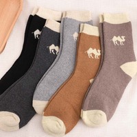 Chaussettes d'Escalade et de Randonnée Thermiques en Laine Épaissies pour Femme et Homme, Chaudes et Moelleuses, Couleur Camel, Vente en Gros, Promotion Exceptionnelle pour l'Hiver