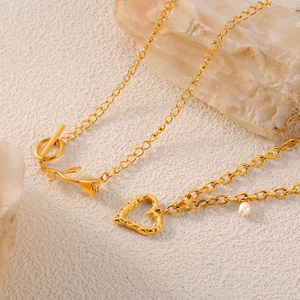 Collana con Ciondolo a Cuore per San Valentino in Acciaio Inossidabile Placcato Oro 18K PVD Come <span class=keywords><strong>Regalo</strong></span> per <span class=keywords><strong>Fidanzata</strong></span> Moglie Gioielli per <span class=keywords><strong>Anniversario</strong></span> - Product Image 3
