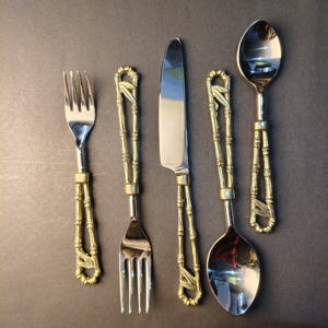 Ensemble de couverts en bambou artistique, en laiton doré, manche en bambou unique, creux, en acier inoxydable, vaisselle de qualité supérieure, 5 pièces - Product Image 2