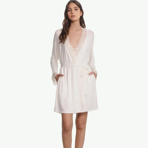 Robes de luxe pour femmes 100% soie, peignoirs de bain, pyjamas, vente en gros, robes en TENCEL Modal avec bordure en dentelle, robes de créateur, fournisseur de vêtements de nuit - Product Image 3
