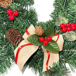 Guirlande de Noël artificielle en gros, décorée de lumières blanches, de cônes de pin et de grappes de baies, collection de Noël - Product Image 6